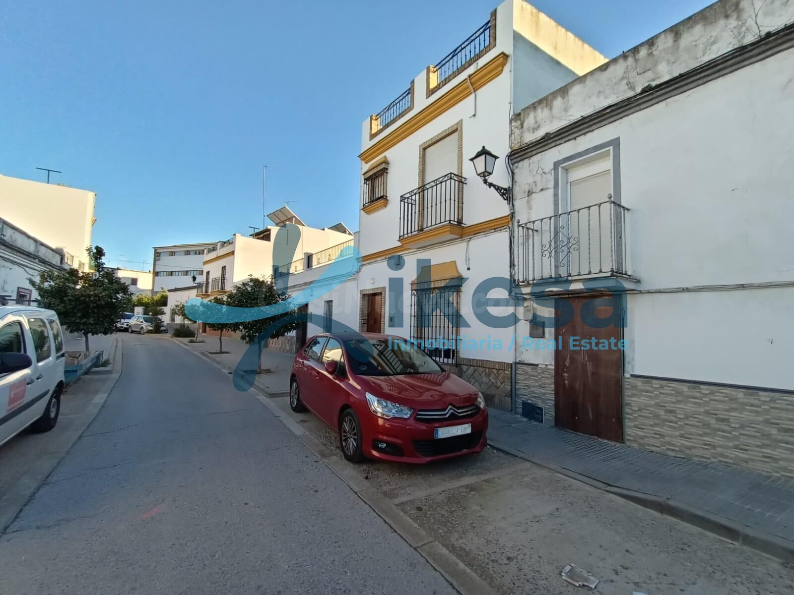 Venta de Casa Adosada en Lora del Río - Sevilla - foto 2