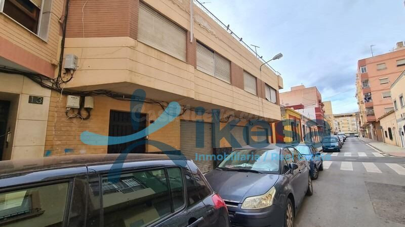 Se vende Adosado en la localidad de Almería