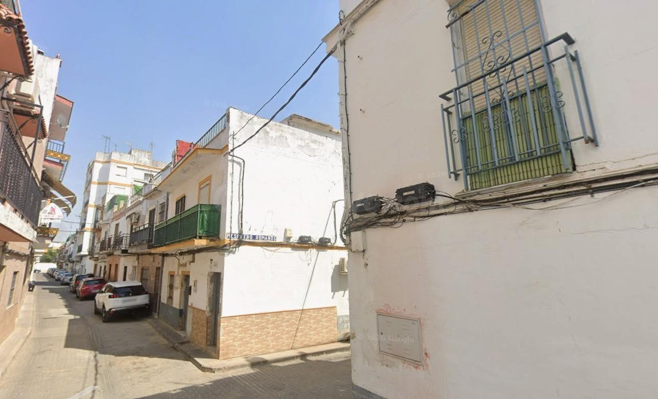 VENTA DE PISO EN SEVILLA. ACTIVO INMOBILIARIO SIN POSESIÓN, NO VISITABLE.