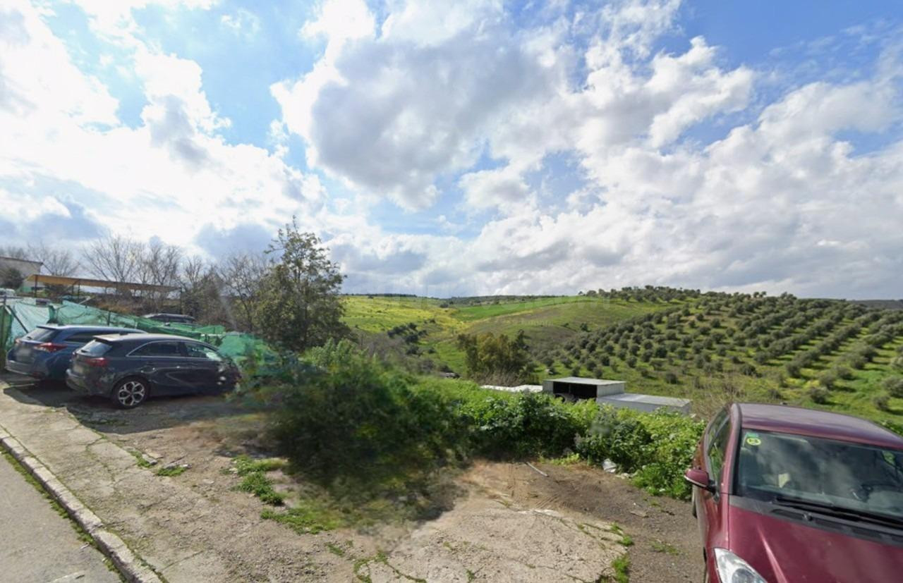 VENTA DE PISO EN CAMAS, SEVILLA. ACTIVO INMOBILIARIO SIN POSESIÓN, NO VISITABLE.