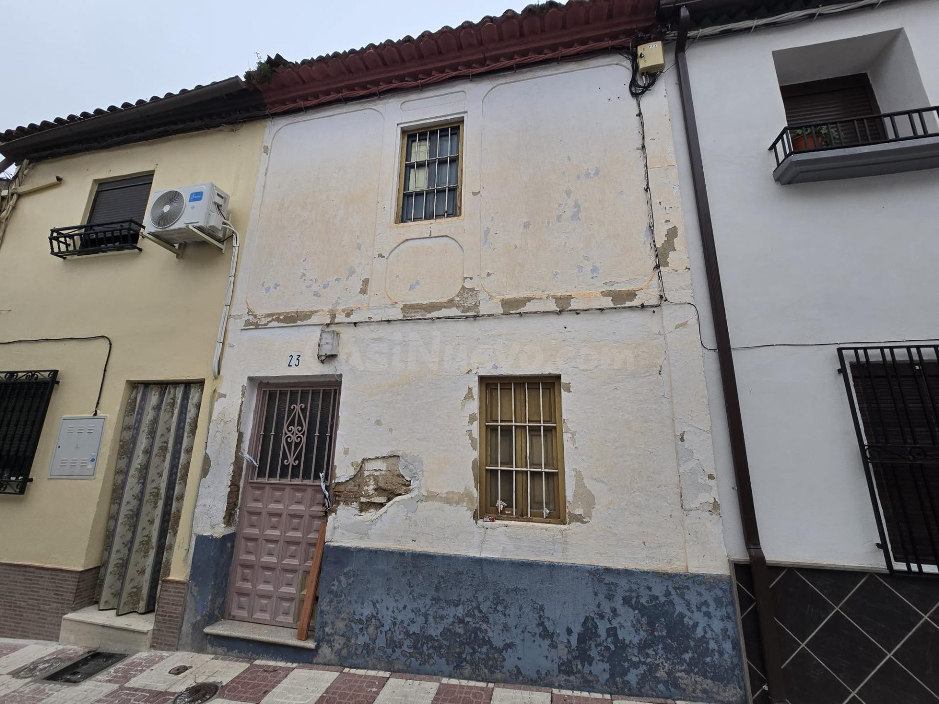 Se vende Casa Adosada sin Posesión en la localidad de Pinos Puente