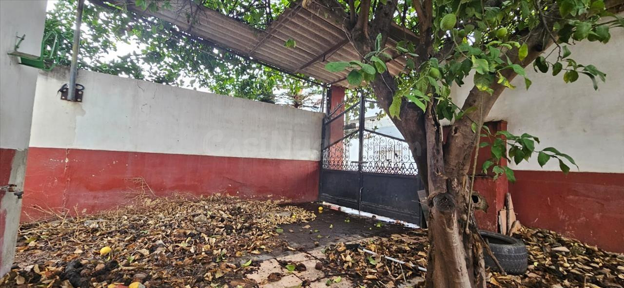 Vivienda para reformar ,ubicada próxima al Aeropuerto de Cordoba.