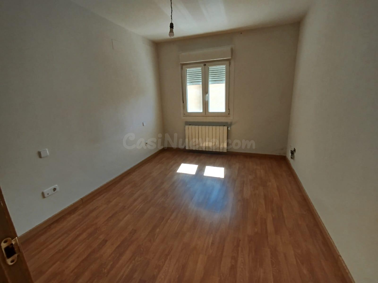 Piso en venta en Las Navas del Marqués (Ávila) – 1 dormitori - foto 4