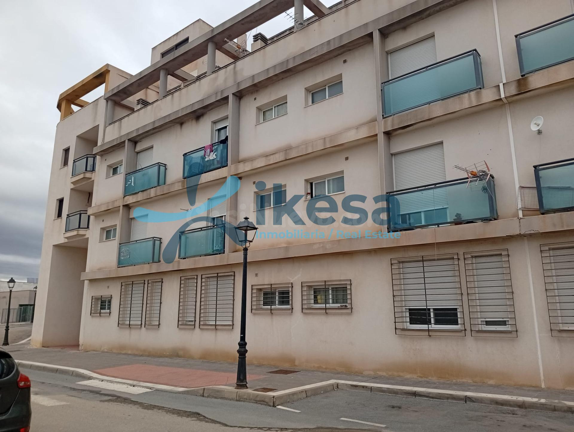 Encantador Piso en Fines con Parking y Buen Estado - foto 4