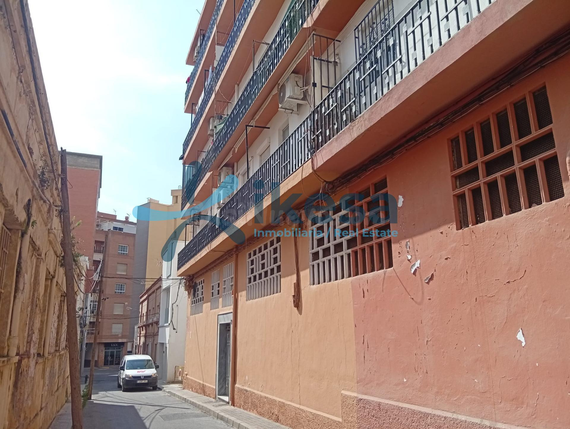 Se vende piso en la localidad de Almería