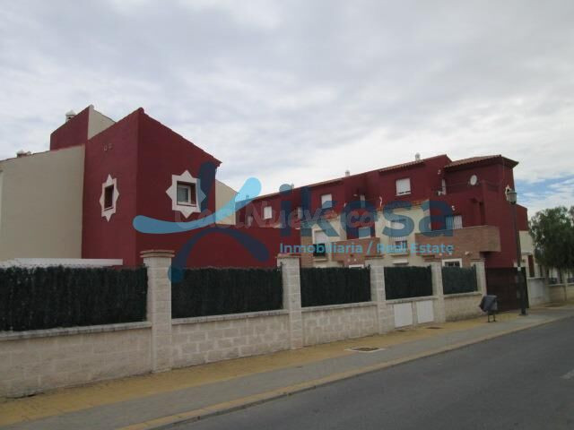 Venta de adosado en Pozo del Camino. Activo inmobiliario SIN POSESIÓN, no se puede visitar.