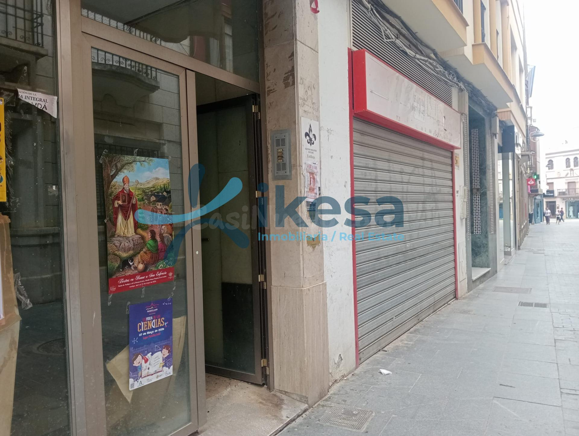 Venta de Local Comercial en Andújar, Jaén. - foto 2