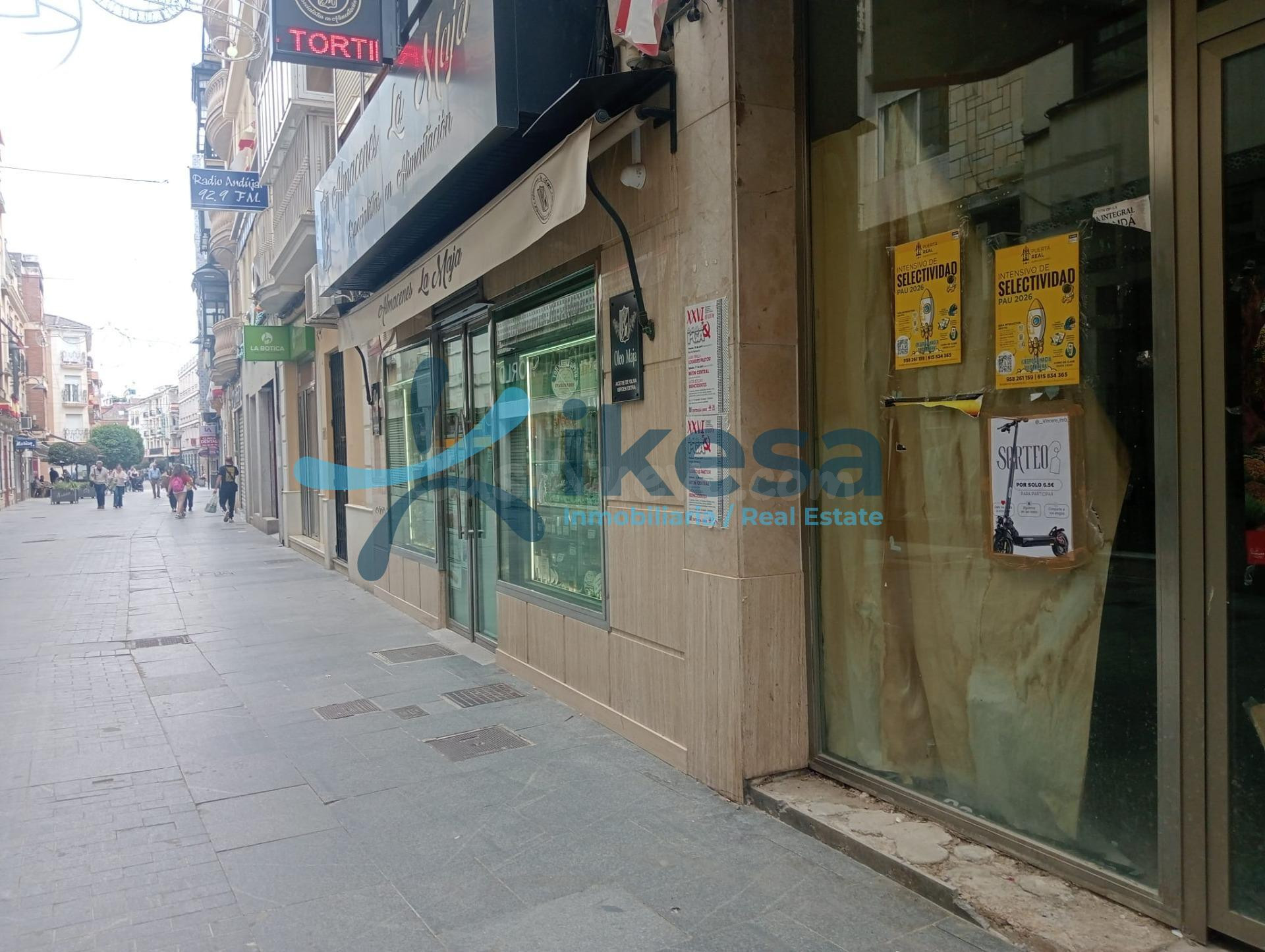 Venta de Local Comercial en Andújar, Jaén. - foto 3