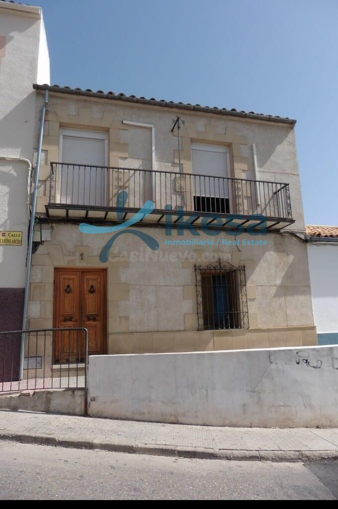 Venta de Casa en Úbeda, Jaén. Activo Inmobiliario Sin Posesi