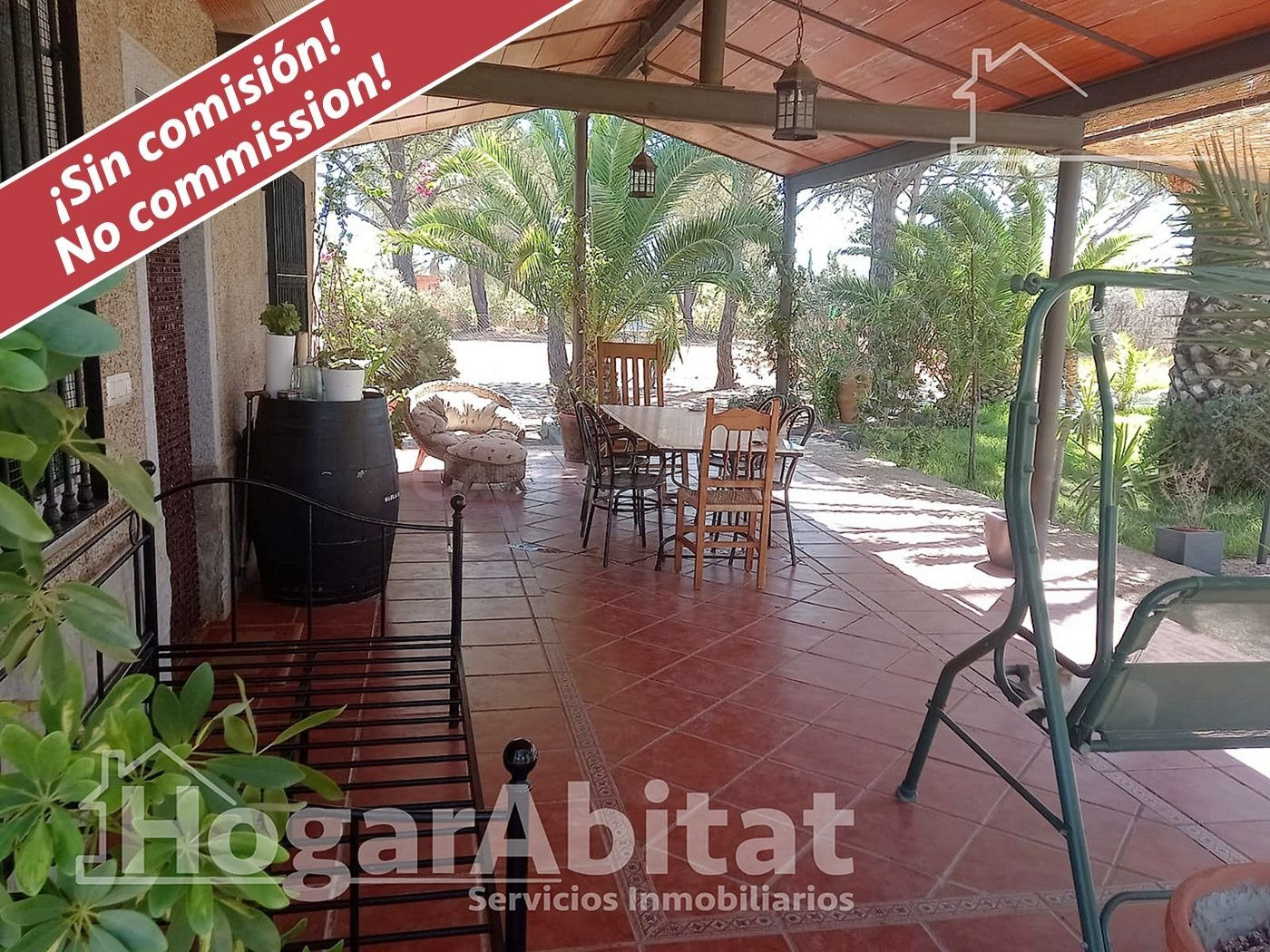 CHALET SEMINUEVO CON PISCINA, TERRAZA Y GARAJE