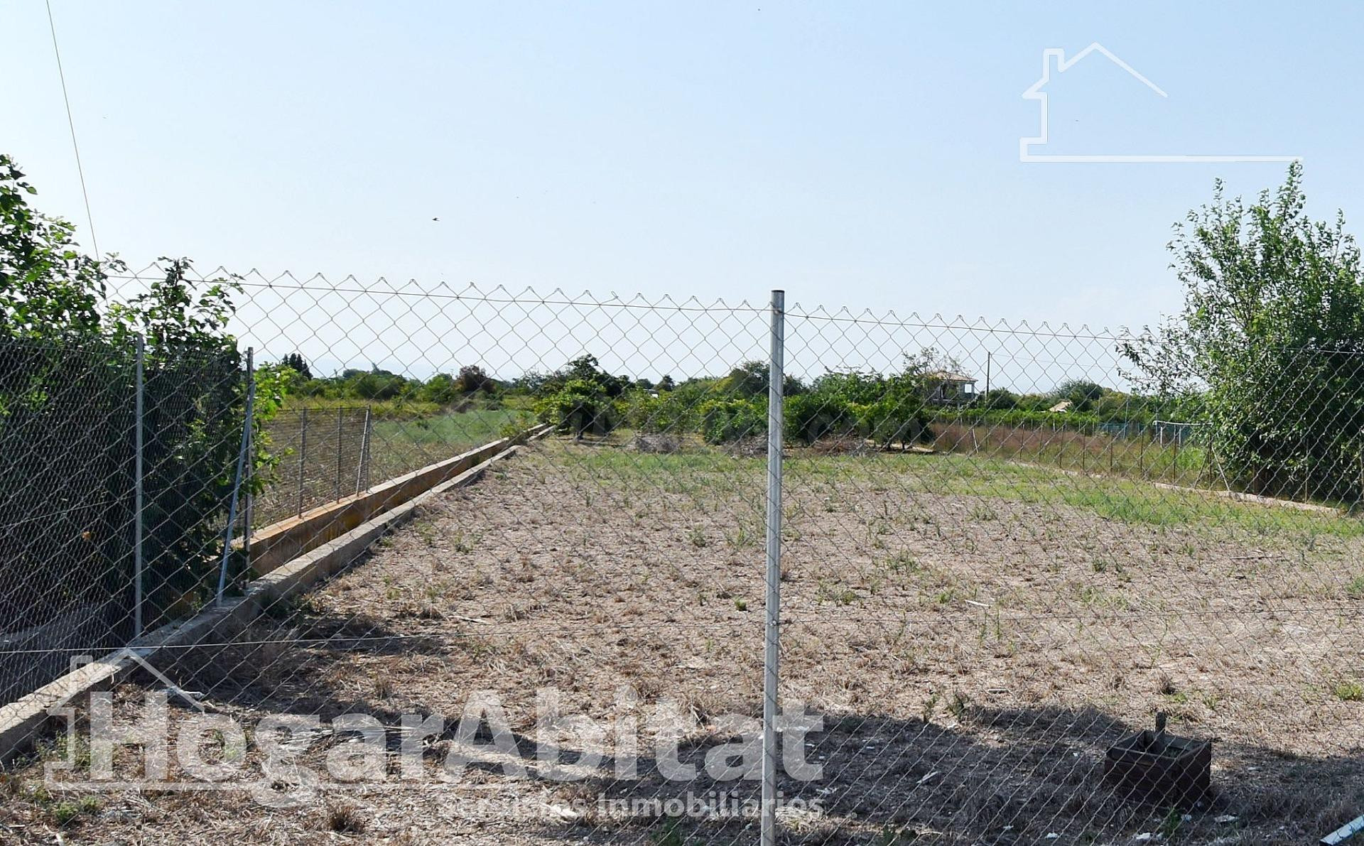 ¡OPORTUNIDAD INCREÍBLE! TERRENO URBANO MUY AMPLIO, CERCA DEL - foto 2