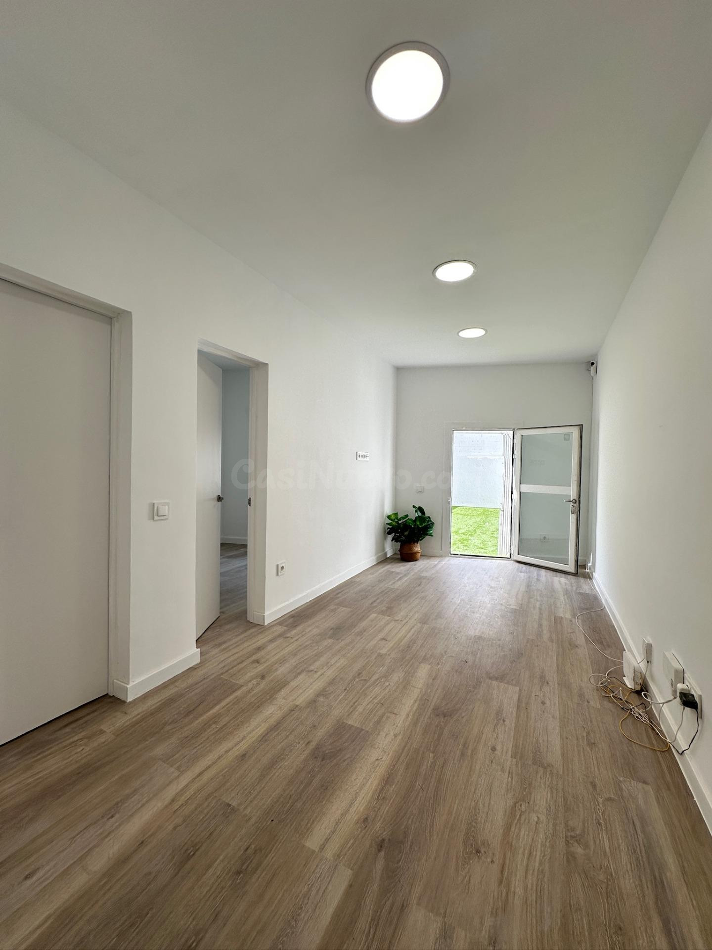 PLANTA BAJA REFORMADA CON PATIO EN MOLLET
