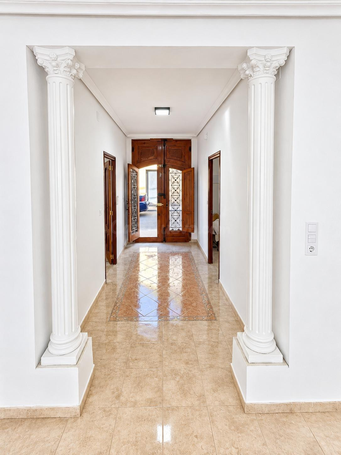 CASA DE PUEBLO CON ENCANTO, REFORMADA Y CON POSIBILIDAD DE C - foto 3