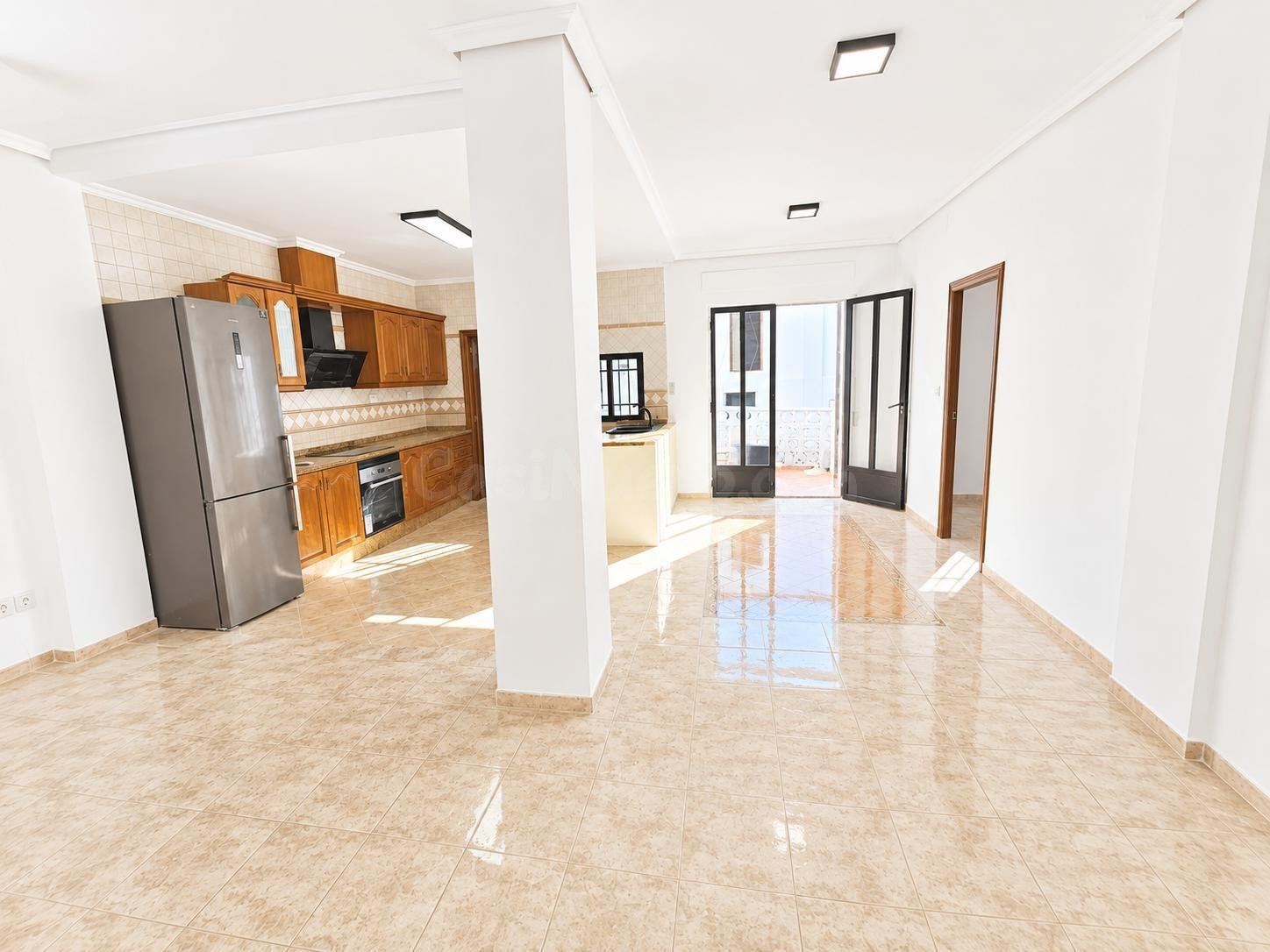 CASA DE PUEBLO CON ENCANTO, REFORMADA Y CON POSIBILIDAD DE C - foto 5