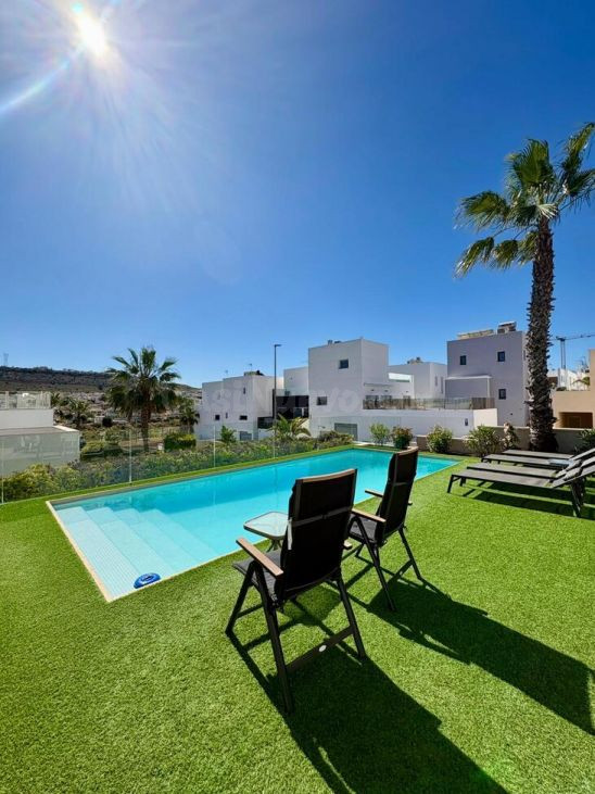 Villa 3 habitaciones 148m² en venta - Pueblo 4