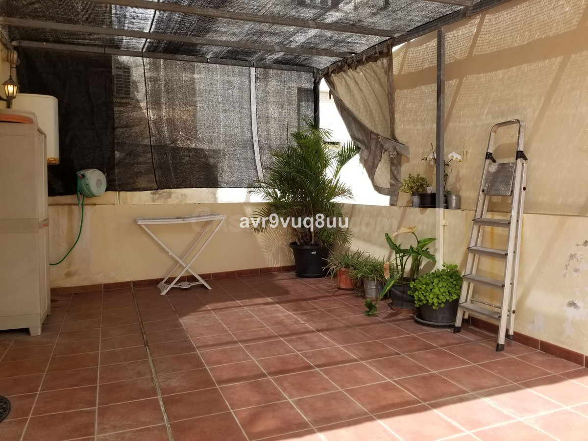 Local comercial 2 habitaciones 241m² en venta - Riviera del sol