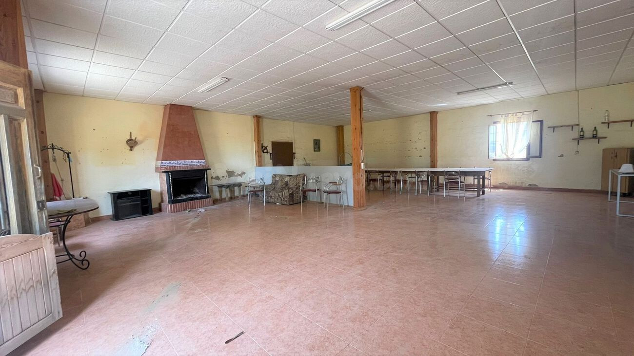 Local comercial 60m² en venta - Jerónimo Y Avileses - foto 2