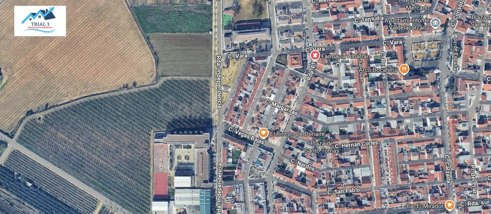 Venta de Casa en Valdelacalzada (Badajoz) - foto 3