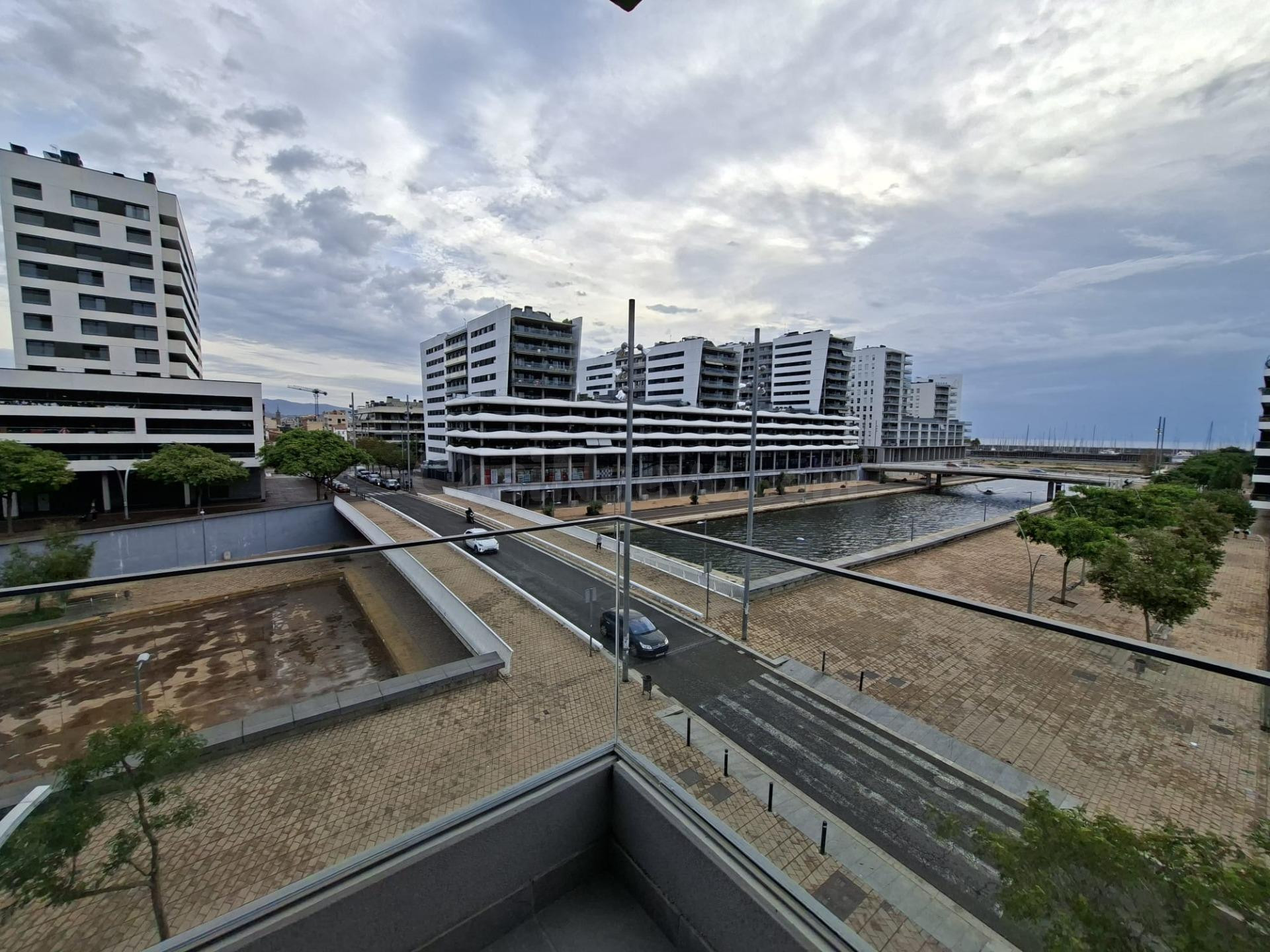 SE ALQUILA PISO DE OBRA NUEVA TODO EXTERIOR CON UNA TERRAZA  - foto 2