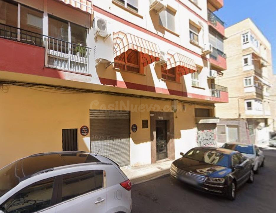 Local comercial 206m² en venta - Ctra. Circunvalación - La M