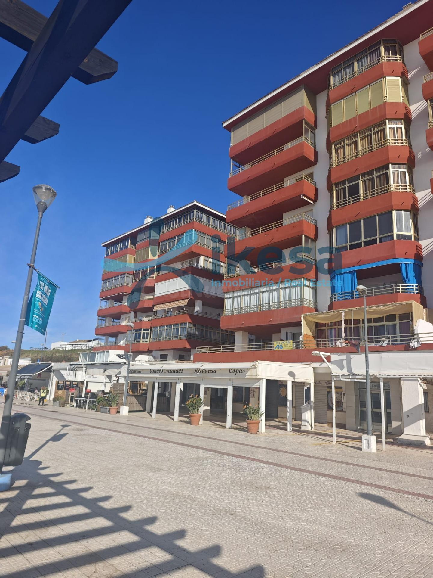 Venta de 3 Locales en el Paseo Marítimo de Matalascañas, Almonte