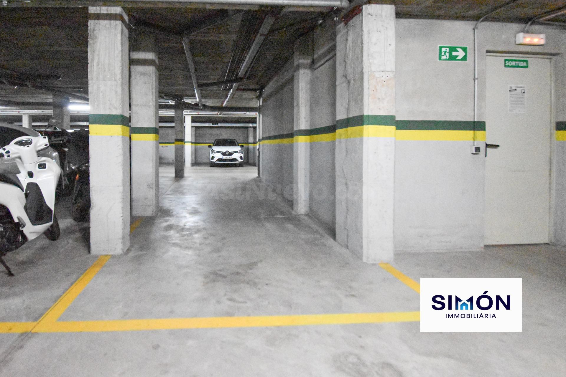PLAZA DE PARKING EN VENTA EN LAS BASES DE MANRESA - foto 2