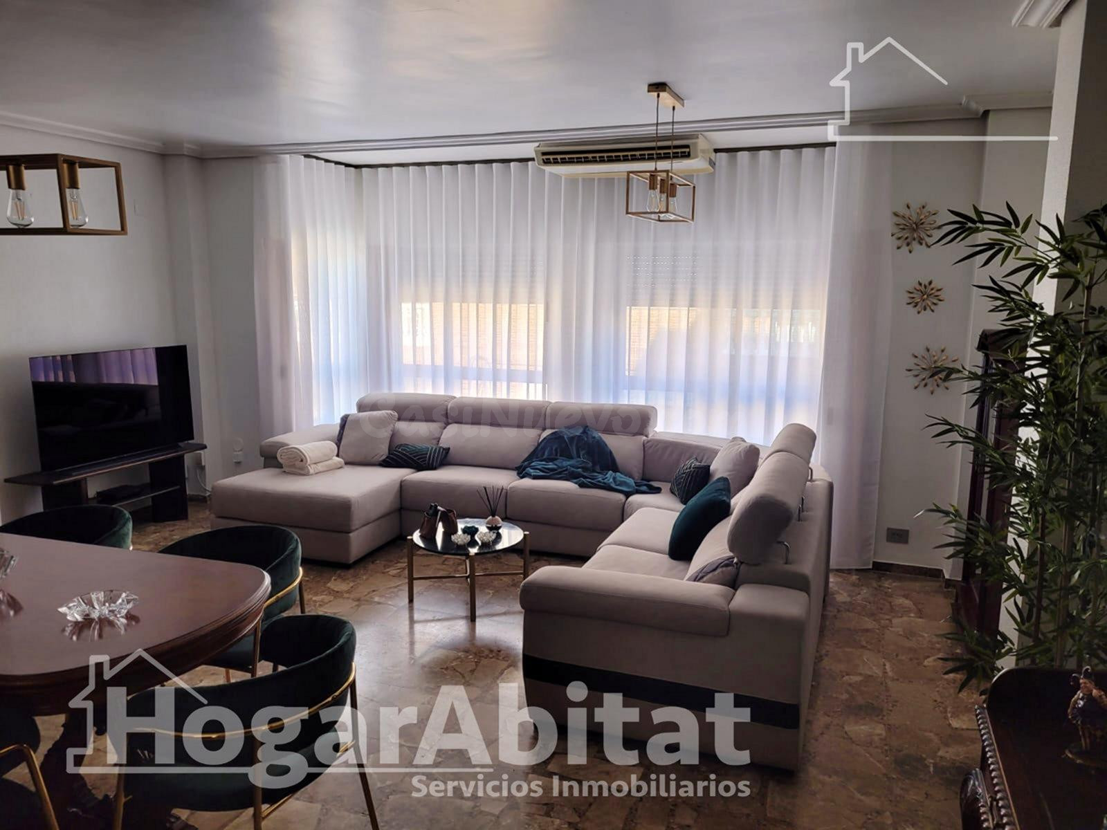 ¡GRAN OPORTUNIDAD, AMPLIO Y EXTERIOR JUNTO AL PUERTO!