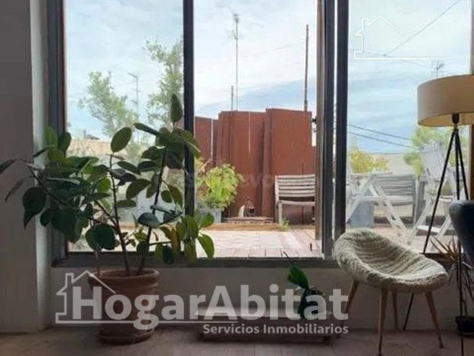 BONITO ÁTICO REFORMADO CON ASCENSOR EN EL CENTRO - foto 5