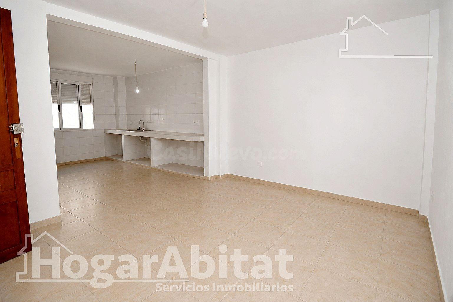 MAGNÍFICA CASA LUMINOSA CON DOS BALCONES Y GRAN TERRAZA - foto 5