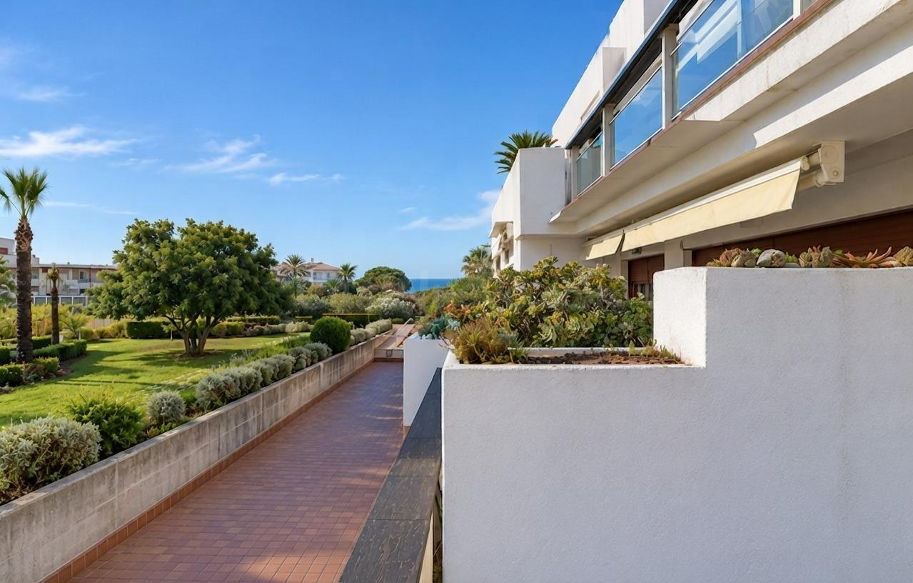Apartamento en plena naturaleza con Chimenea, Vistas al mar, al Río y la Montaña y Piscina Climatizada