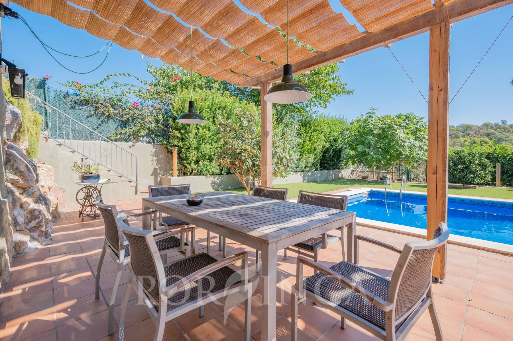 Casa completamente reformada con apartamento independiente,  - foto 3