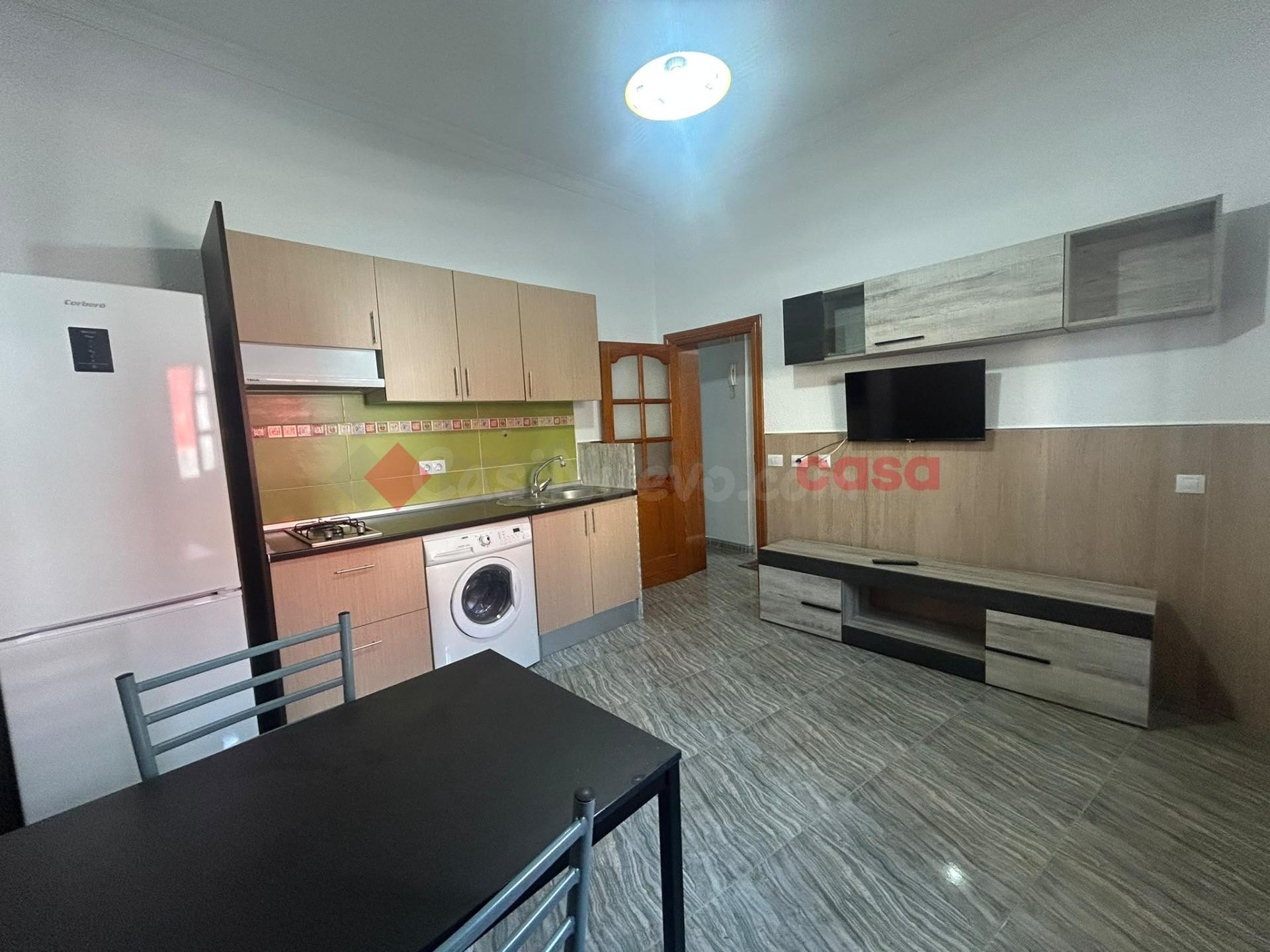 Alquiler en Sardina – Apartamento recién reformado, tranquilidad a un paso de Vecindario | 750 € gastos incluidos - foto 3