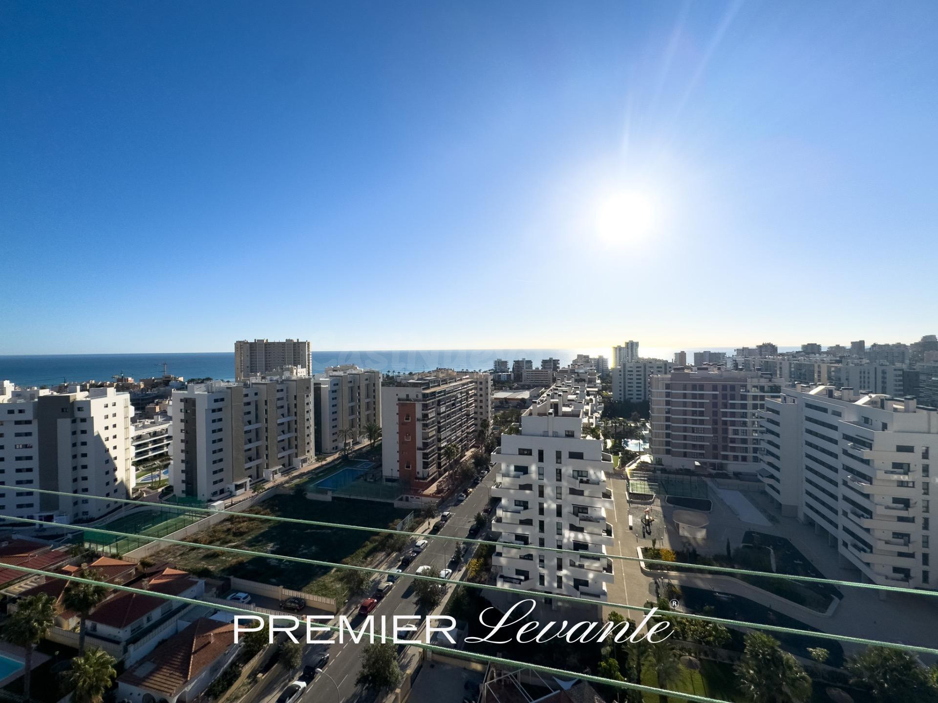 ALQUILER DE TEMPORADA EN PLAYA DE SAN JUAN · VISTAS AL MAR Y PISCINA
