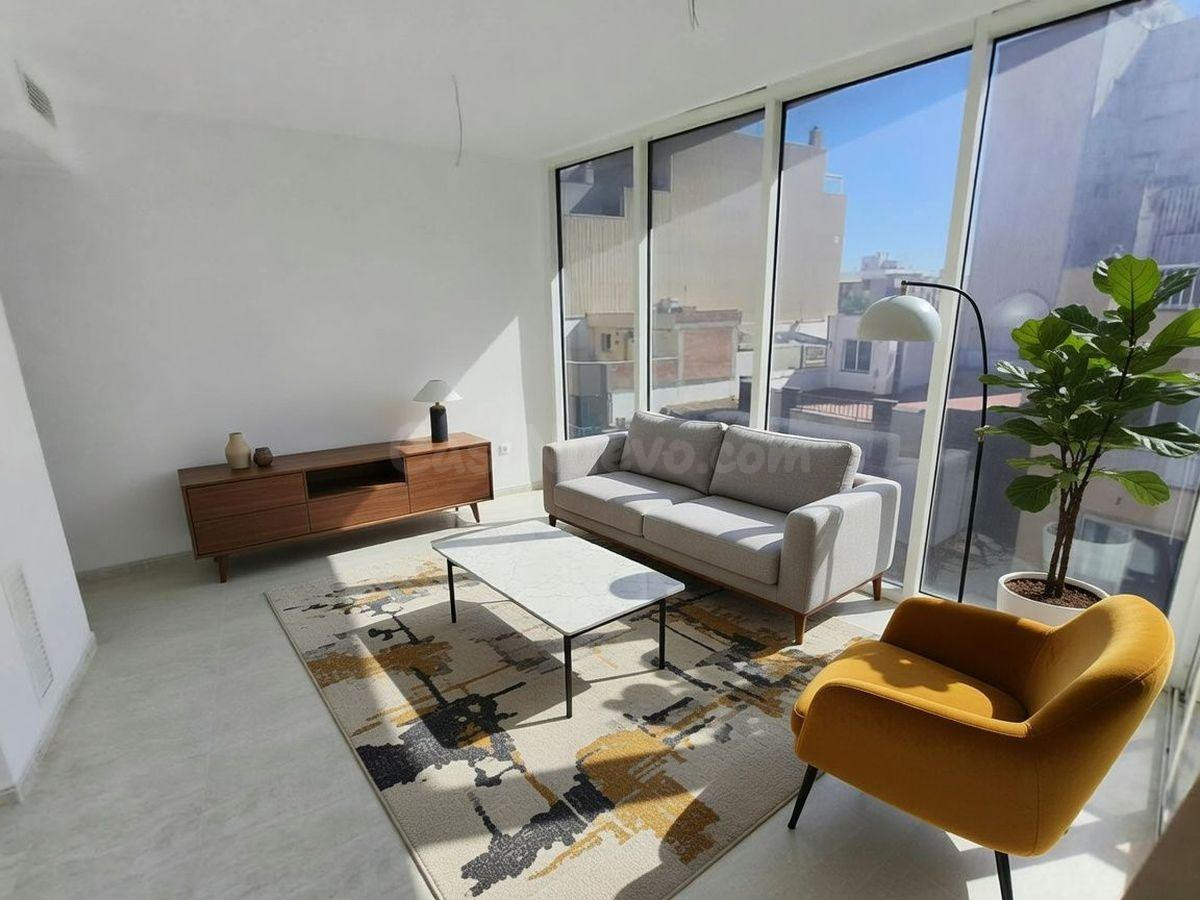 Apartamento a estrenar muy luminoso y bonito balcón
