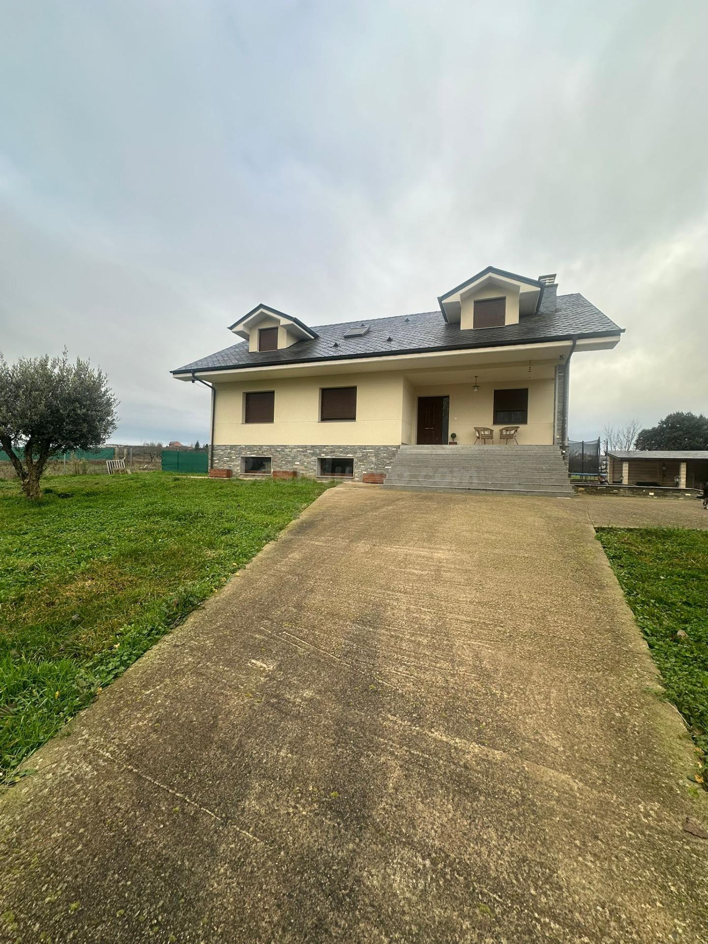 SE VENDE CHALET EN CABAÑAS RARAS - foto 3