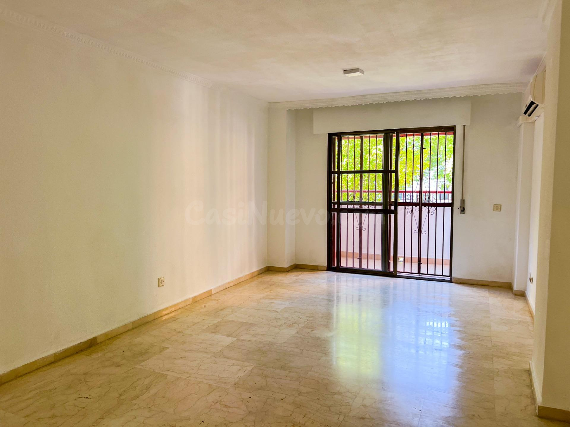 Piso en Venta - Sevilla | 3 Dormitorios | Primera Planta Exterior