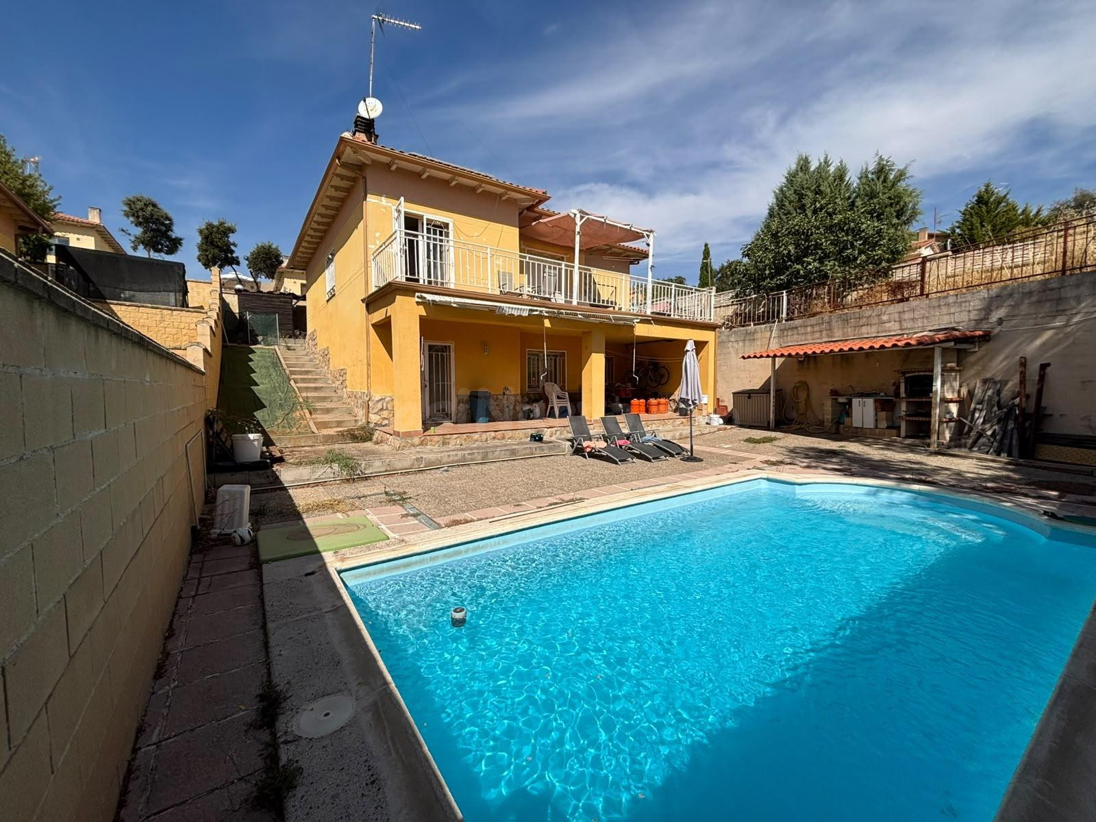 Chalet Independiente en VENTA en Loranca de Tajuña