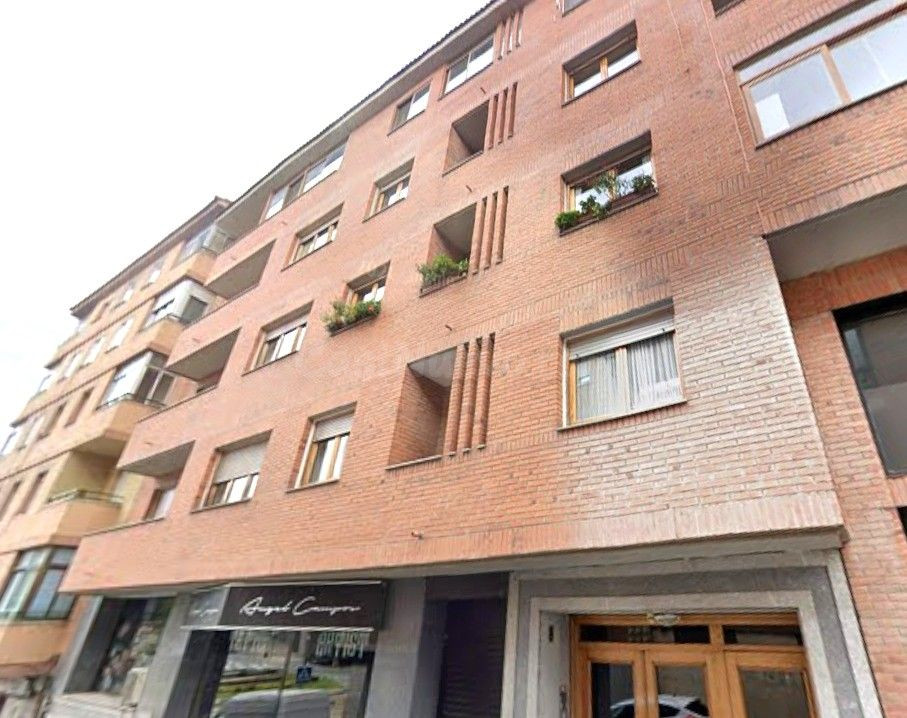 SE VENDE PISO ALQUILADO en Calle Ortiz de Paz Nº 8 Segovia - foto 3