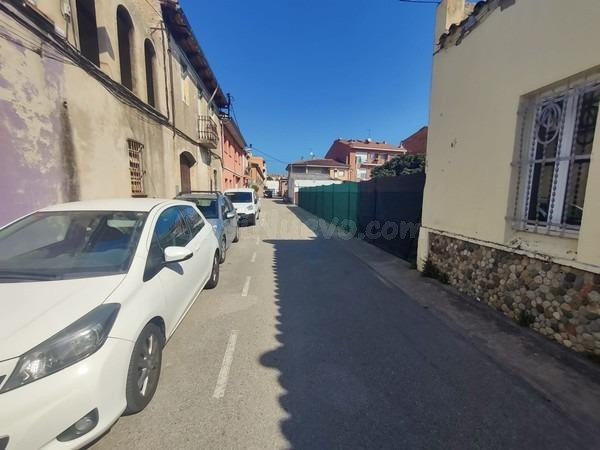 Se vende Casa Adosada OKUPADA en Montbo 9-11-13 Girona, (Gir - foto 3