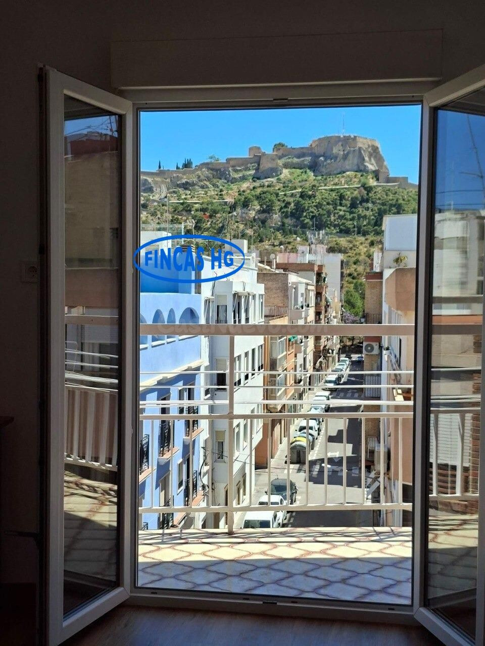 Vivienda reformada en Última Planta – Carolinas Bajas