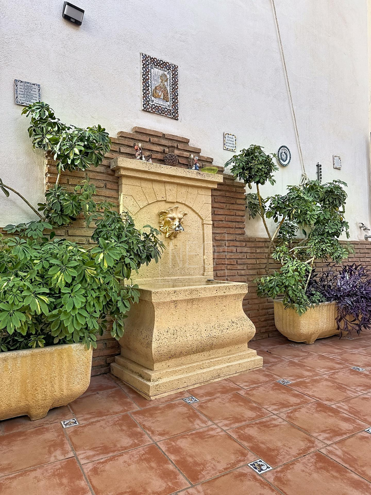 CHALET ADOSADO EN CALLE CAZADOR, HUETOR VEGA