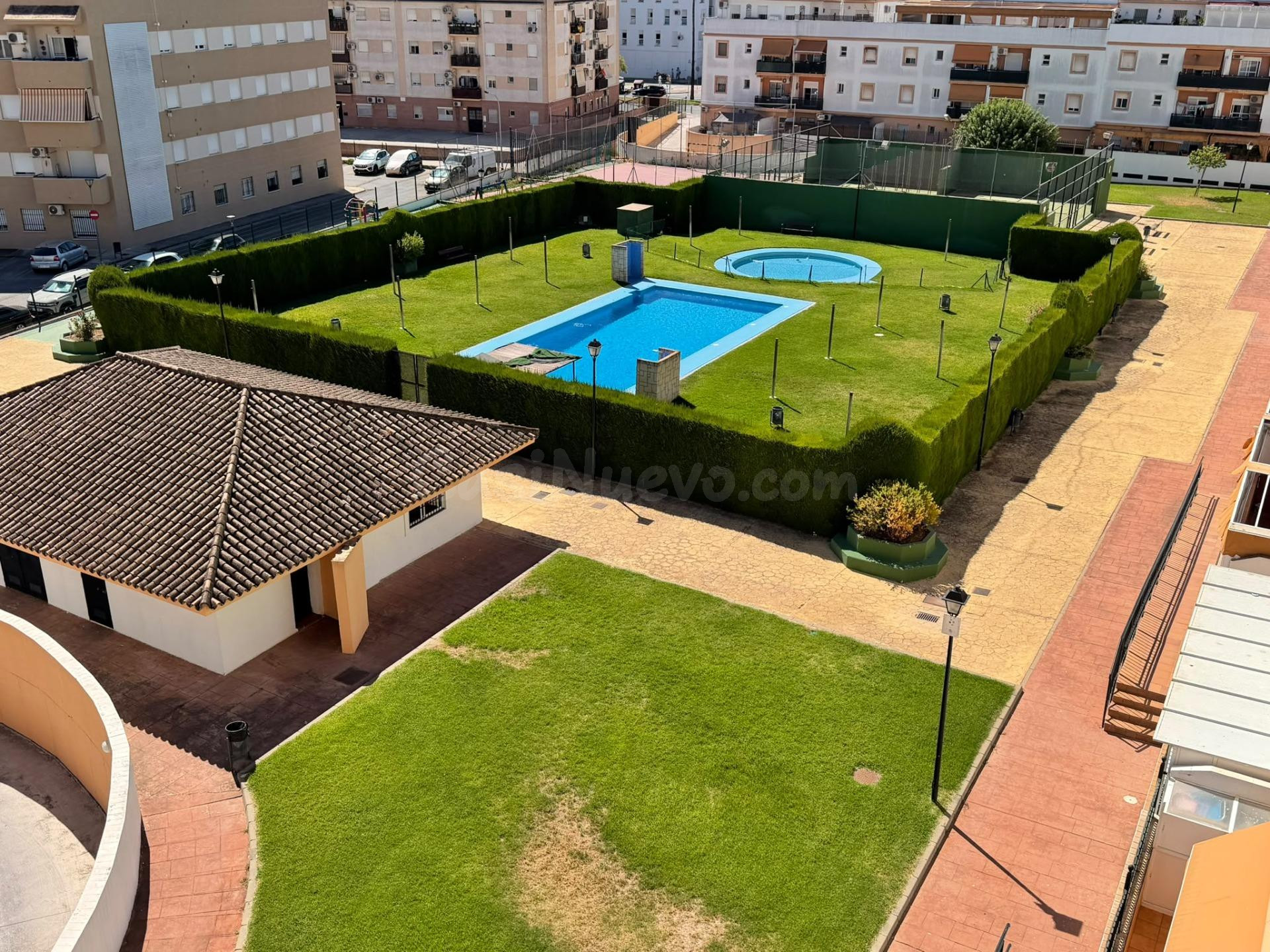 PISO EN PUERTAS DEL SUR CON PISCINA Y GARAJE