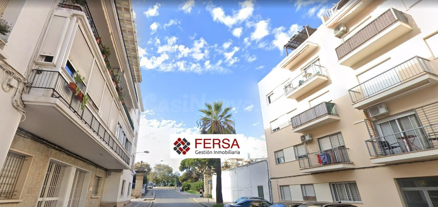 GRAN OPORTUNIDAD AMPLIO PISO EN VENTA  EN EL CENTRO DE EL PUERTO DE SANTA MARÍA
