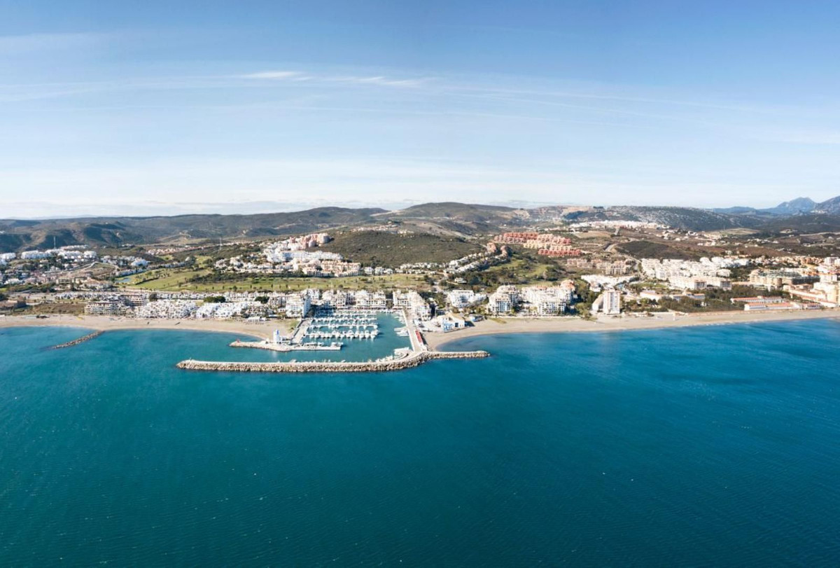 Parcela 16000m² en venta - Costa del Sol
