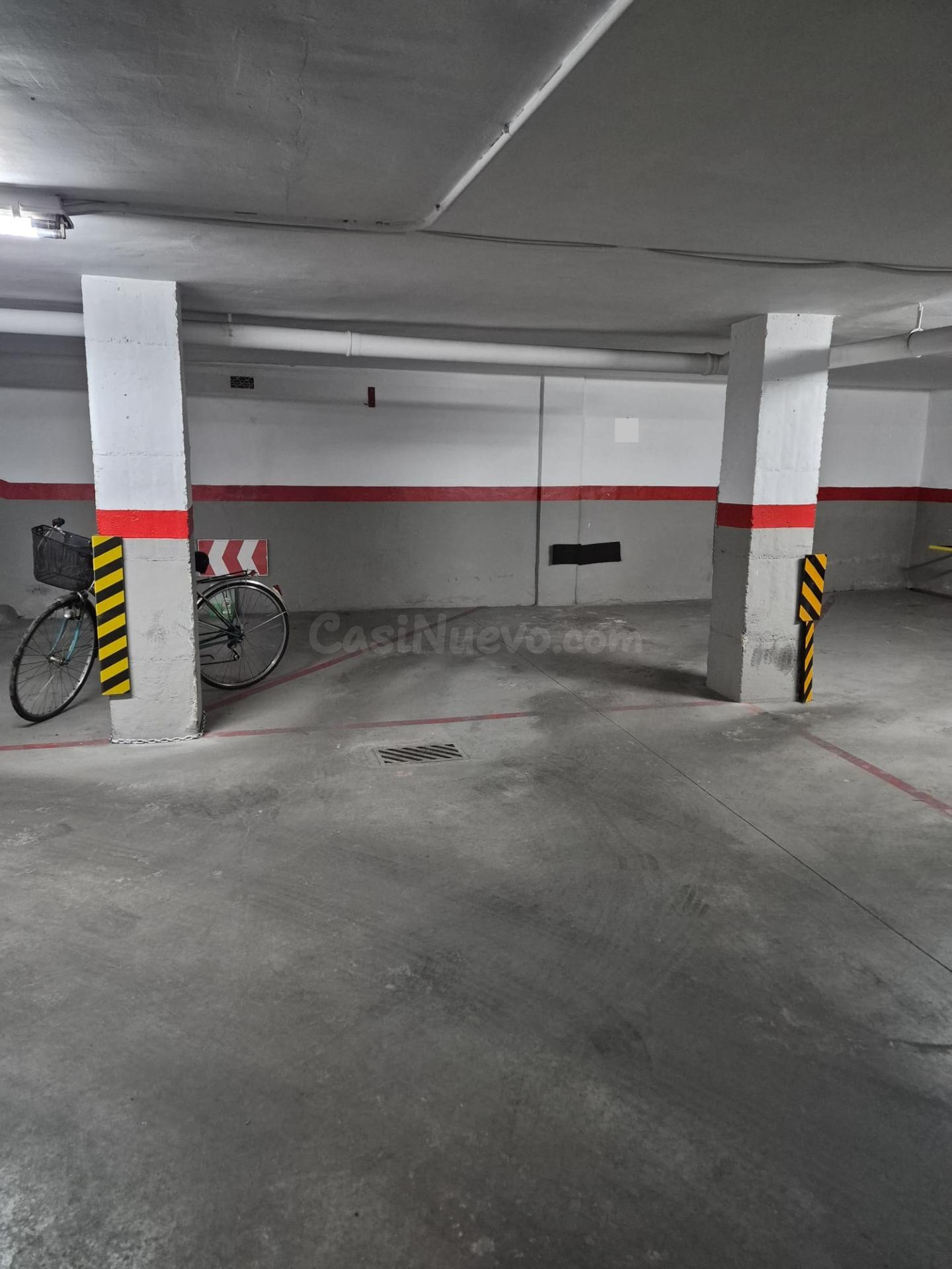 Se alquila plaza de garaje en zona Santa Eulalia