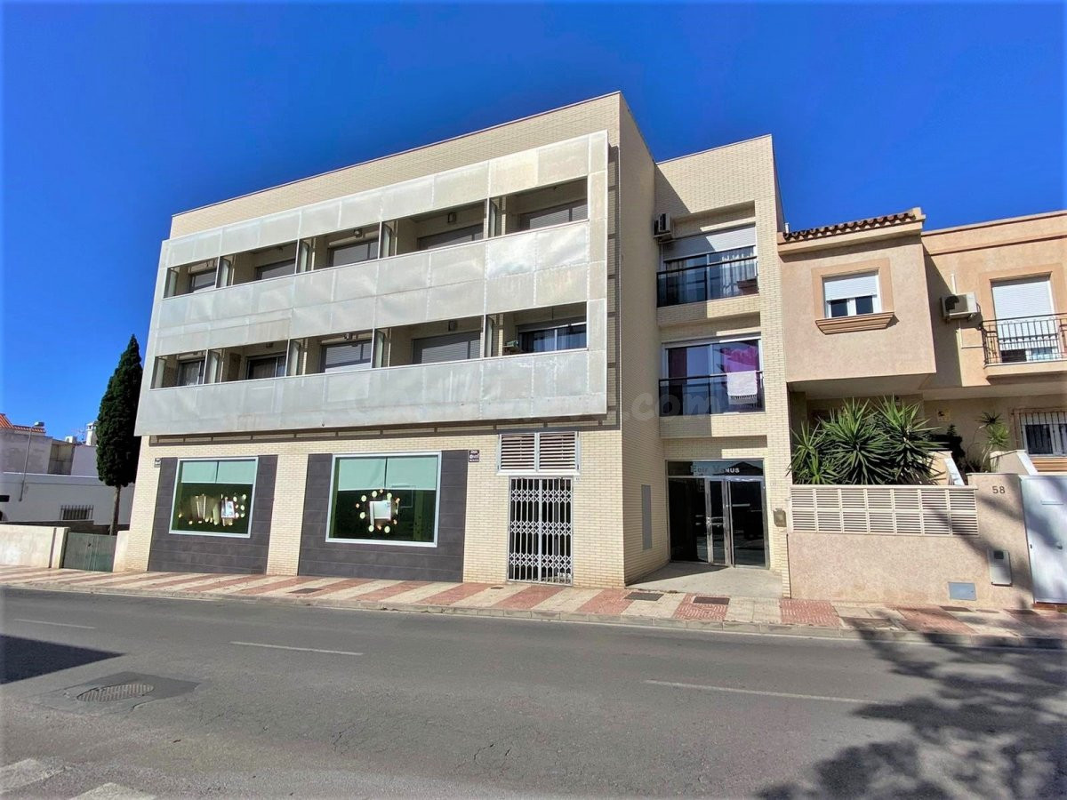 PISO DE ALQUILER AGUADULCE SUR PARA LARGA TEMPORADA