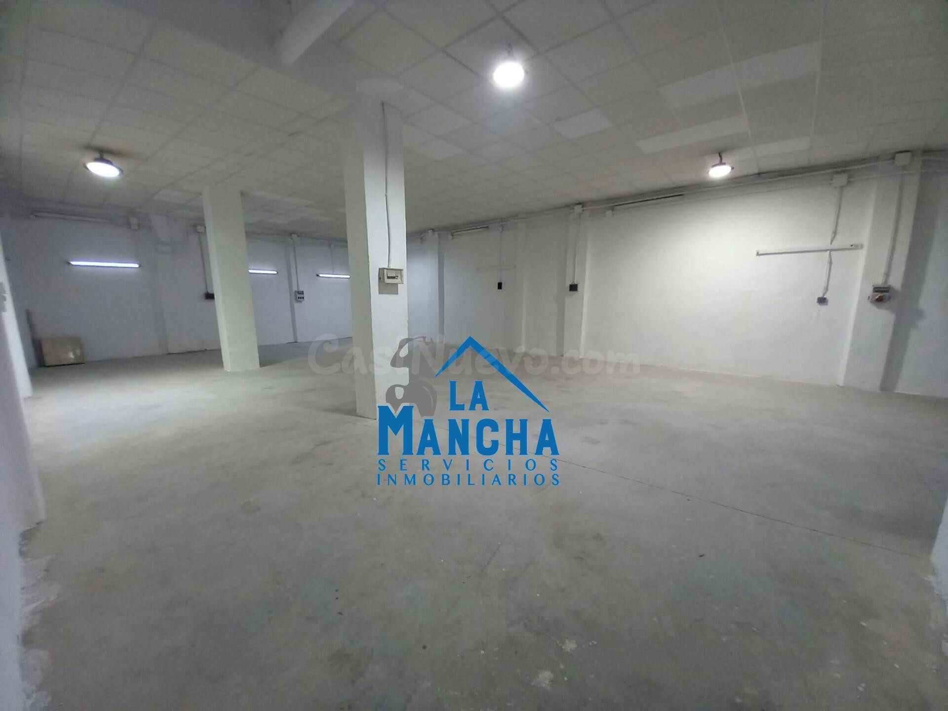 *150.000€* INMOBILIARIA LA MANCHA VENDE LOCAL RECIÉN REFORMADO EN LA ZONA EL PILAR DE 150M2.
