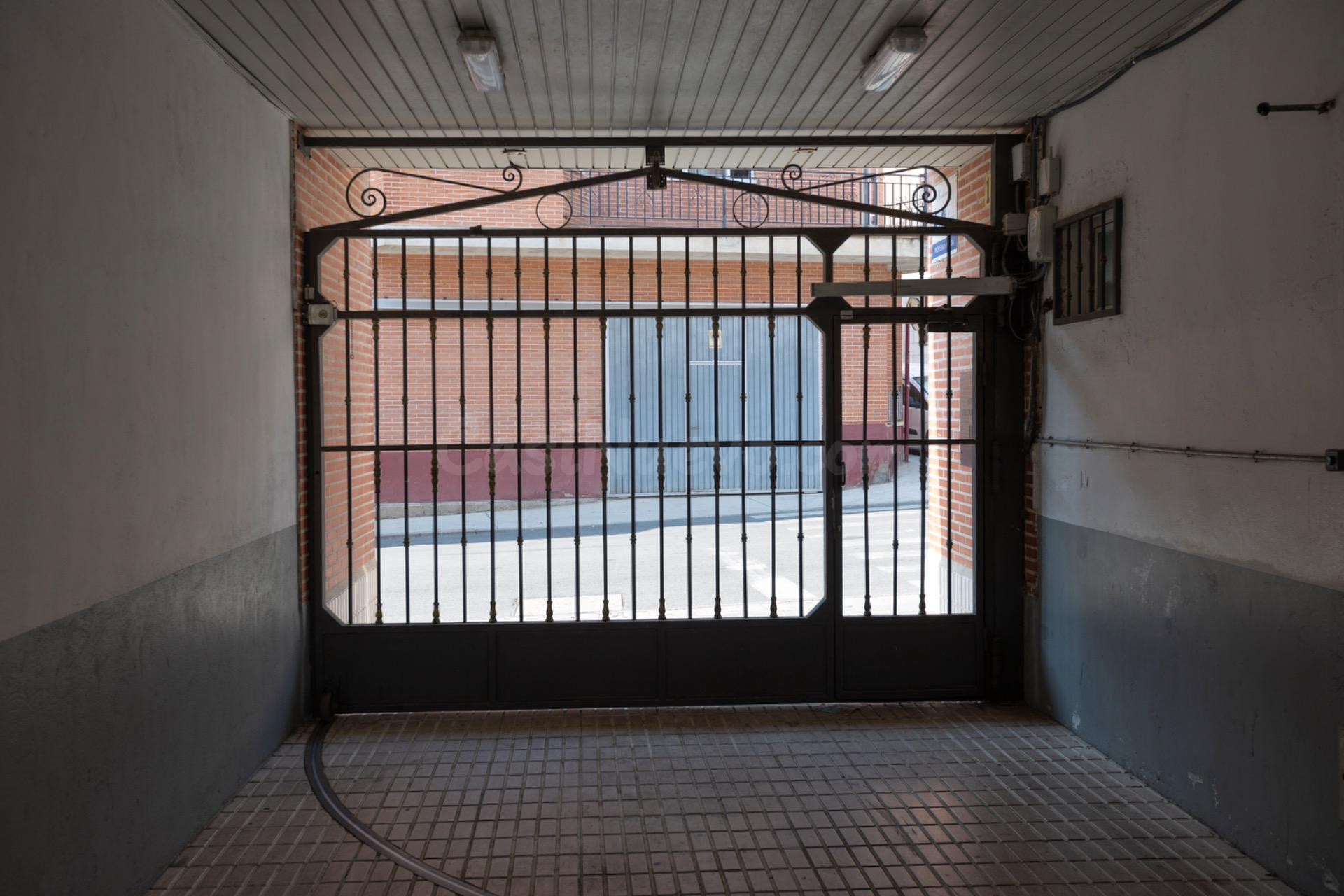 Piso con piscina en Cigales - foto 4