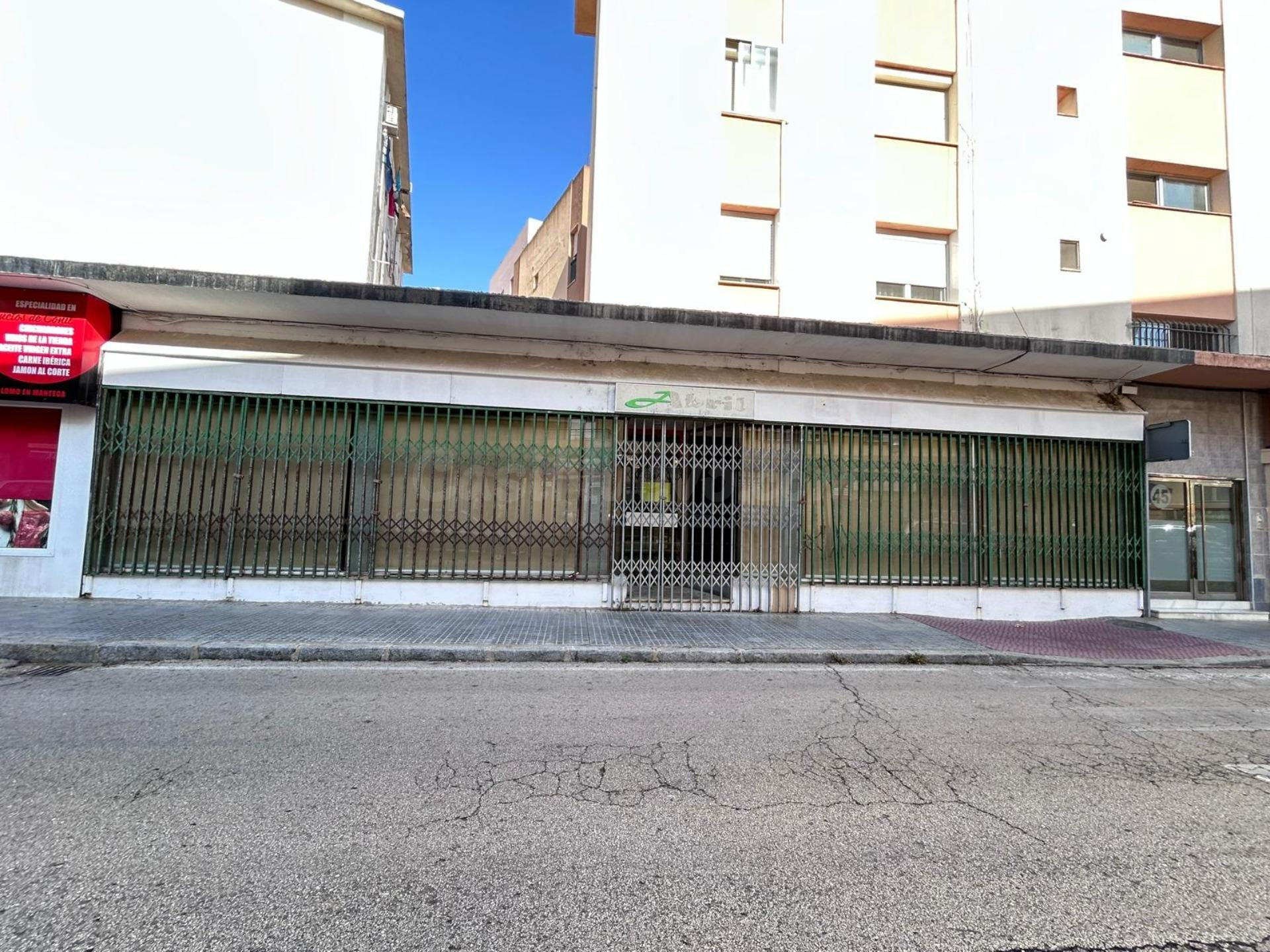 ¡Oportunidad! Local de 96 m2 diáfano, reformado