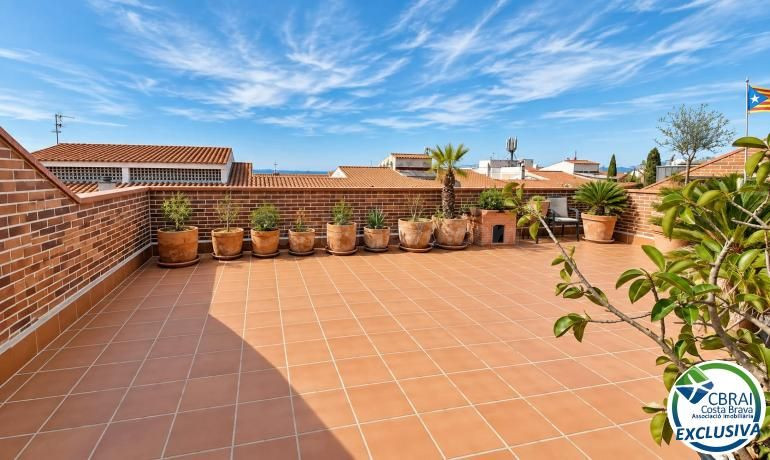 Ático Dúplex de 3 habitaciones con amplias Terrazas, piscina - foto 4